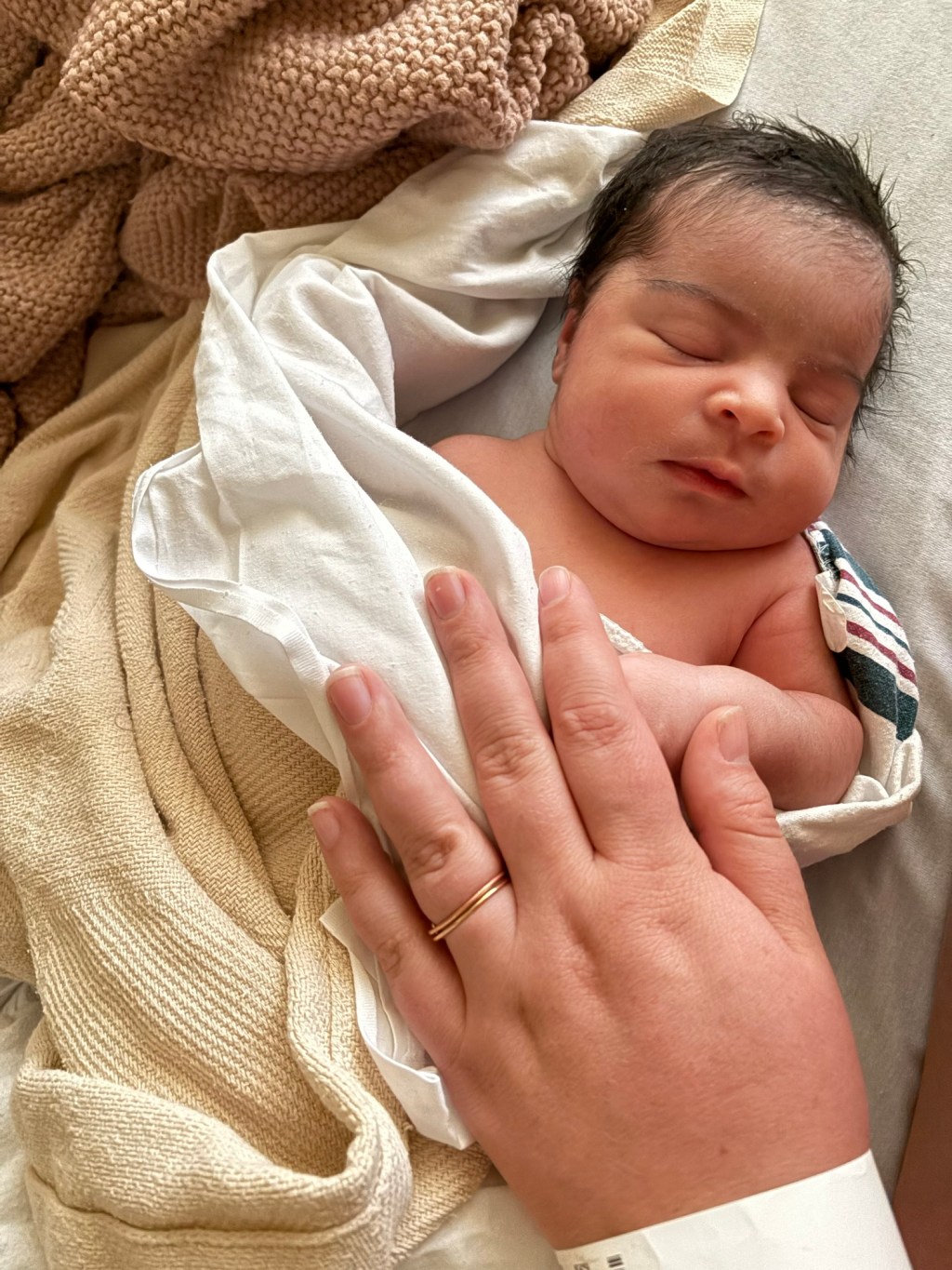 Why Hire A Postpartum Doula? Reason #1 – Insurance Covers The&nbsp;Cost!